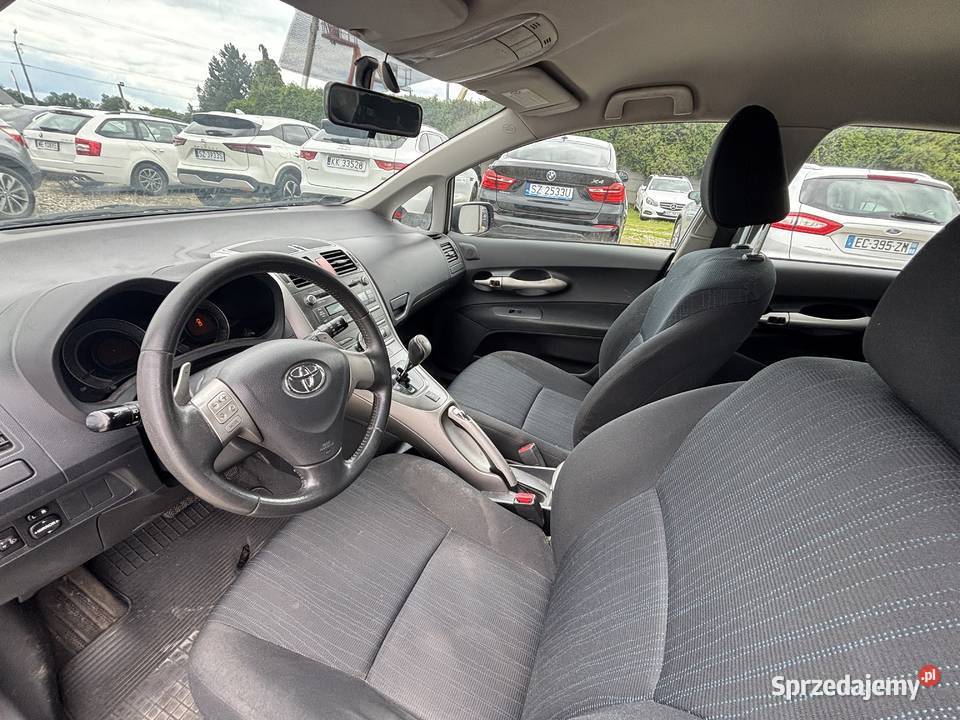 Toyota Auris Paniówki