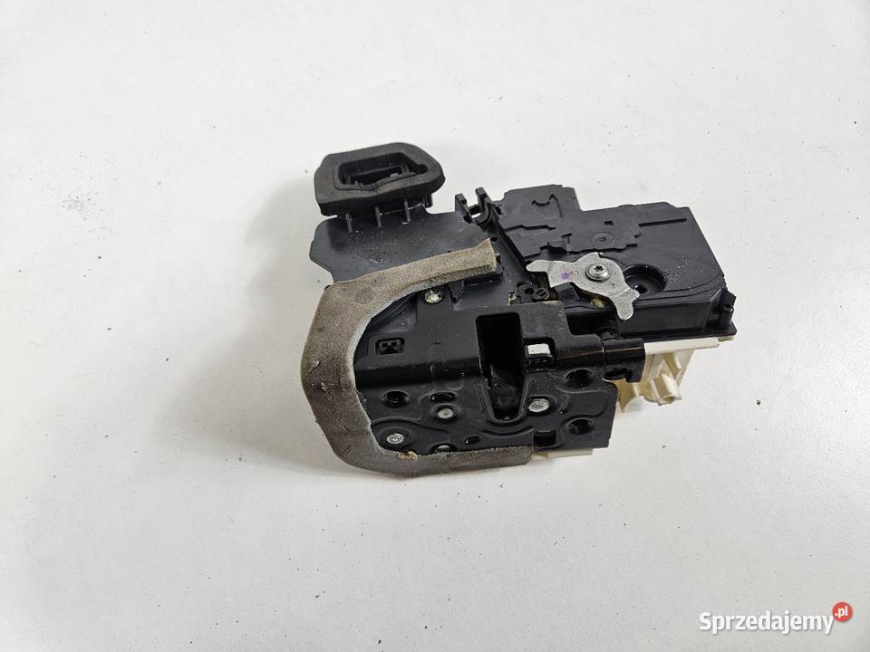 AUDI A6 C8 ZAMEK DRZWI LEWY TYŁ TYLNY 4K0839015Q Międzychód