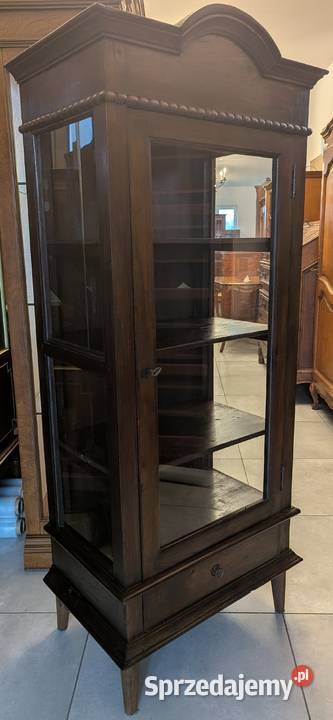 Nieduża witryna serwantka kolonialnasklep śląskie Dąbrowa Górnicza