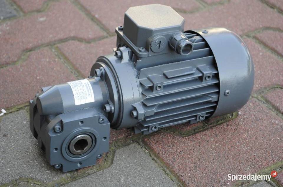 Motoreduktor kątowy 018kw 68obrmin FVAT Kargowa