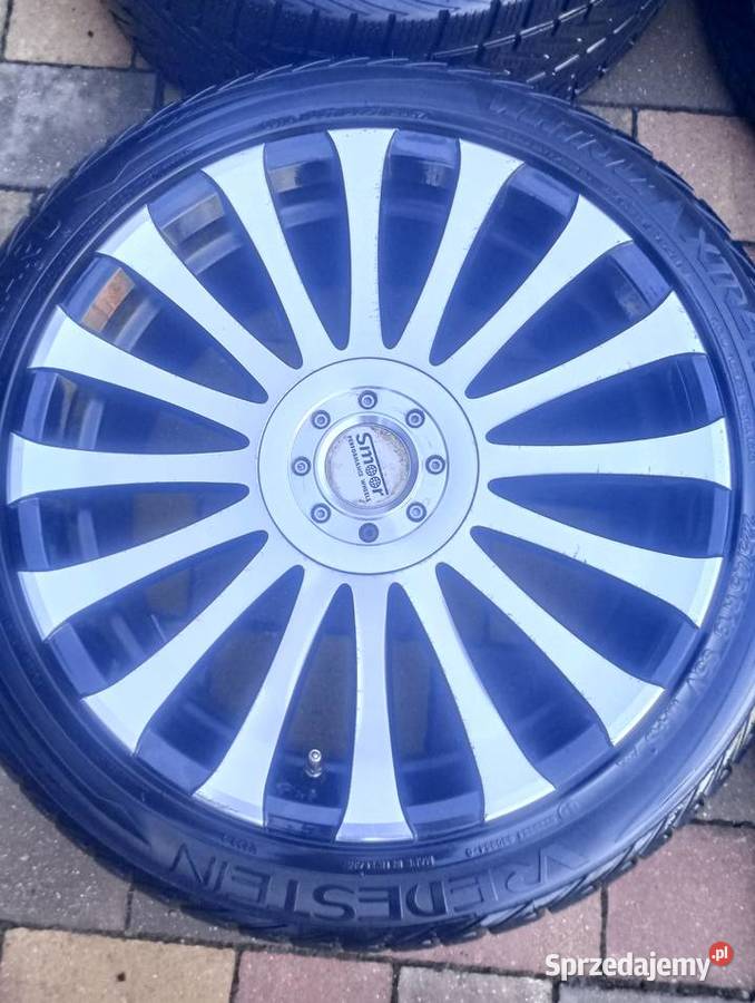 Felgi aluminiowe 18 z oponami Borków sprzedam