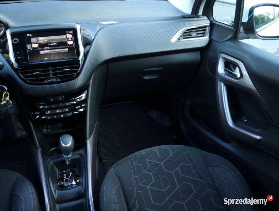 Peugeot 2008 12 PureTech wspomaganie kierownicy Piaseczno sprzedam