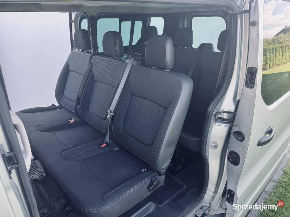 Opel Vivaro Salon 9 osobowy Kamera gniazdo USB Gdynia sprzedam