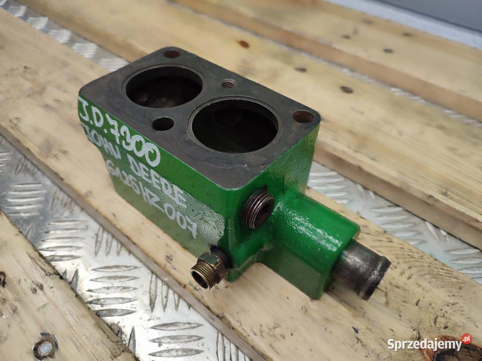 Obudowa termostatu R520362 silnika JOHN DEERE Wilkowo