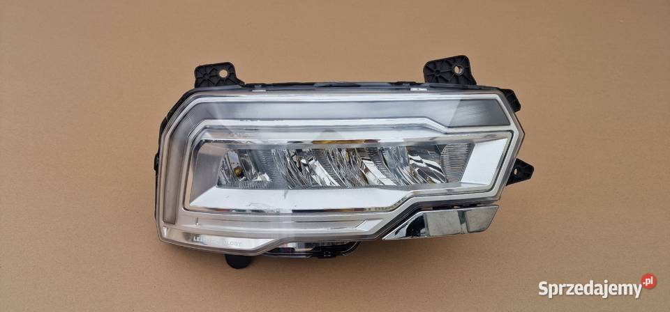 DAF XF XG XG LAMPA REFLEKTOR PRAWY PRZÓD ciężarowe Bieleń