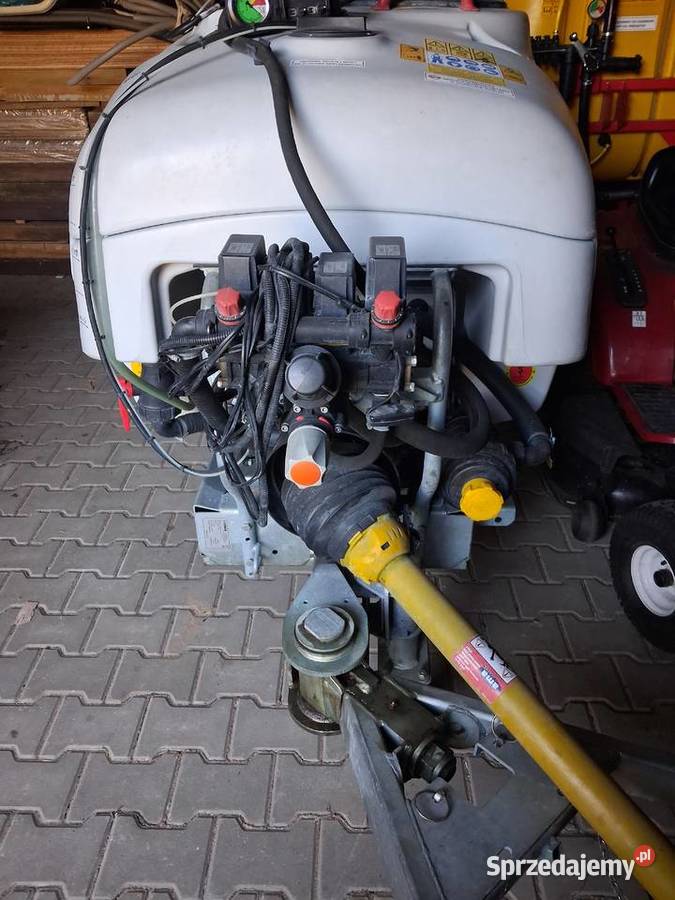 Opryskiwacz sadowniczy Pilmet Unia Duet 1000 l Tarczyn