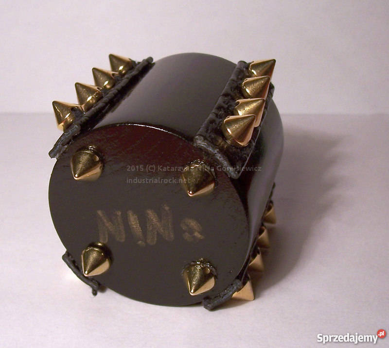 Niespotykane świeczniki na tealight złote ćwieki Kraków