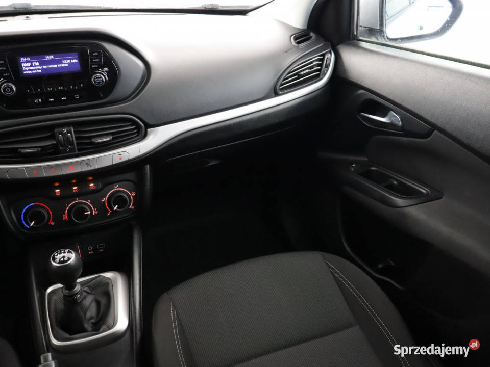 Fiat Tipo 14 TJet manualna Bielany Wrocławskie