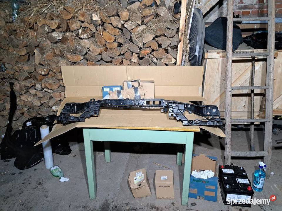 Pas przedni Ford Kuga II CV448B041A Wzmocnienie