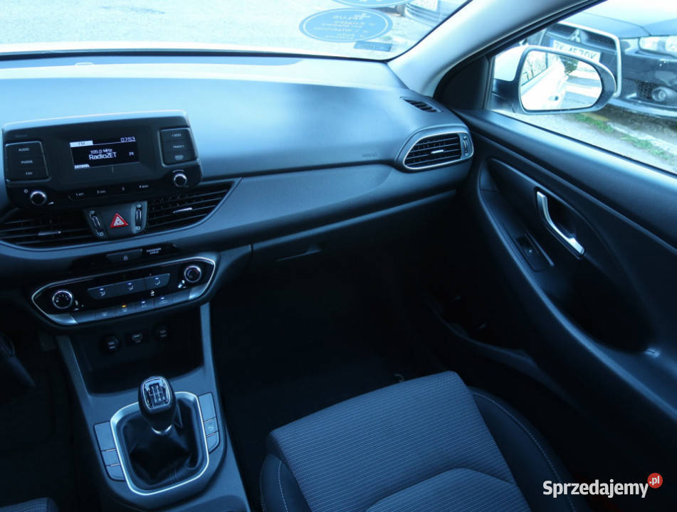 Hyundai i30 16 CRDi centralny zamek Piaseczno sprzedam