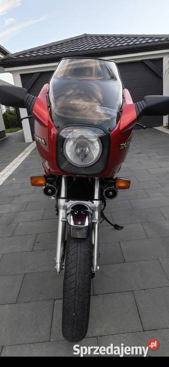 HONDA VF 750 zarejestrowany w Polsce sprzedam