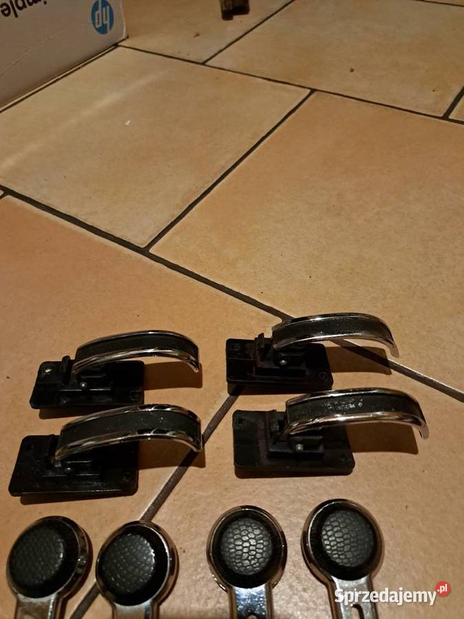 Klamki korbki Warszawasyrena polonezFiat osobowe wielkopolskie Leszno sprzedam