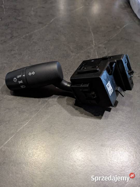 Przełącznik świateł Mazda III gen KE40 17F880