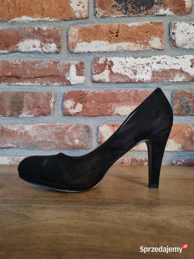 Czarne czółenka na obcasie mazowieckie