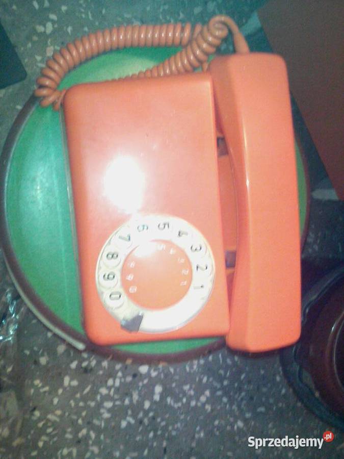 aparaty telefoniczne z tarczą PRL