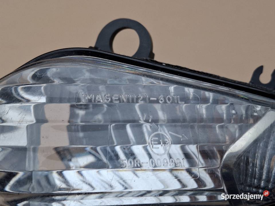 HONDA CBR 1000RR VFR 1200 KIERUNKOWSKAZ LEWY Bieleń