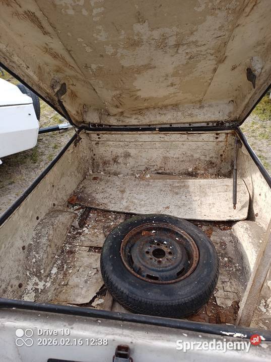 Przyczepka Niewiadow dwie sztuki łódzkie Sieradz sprzedam