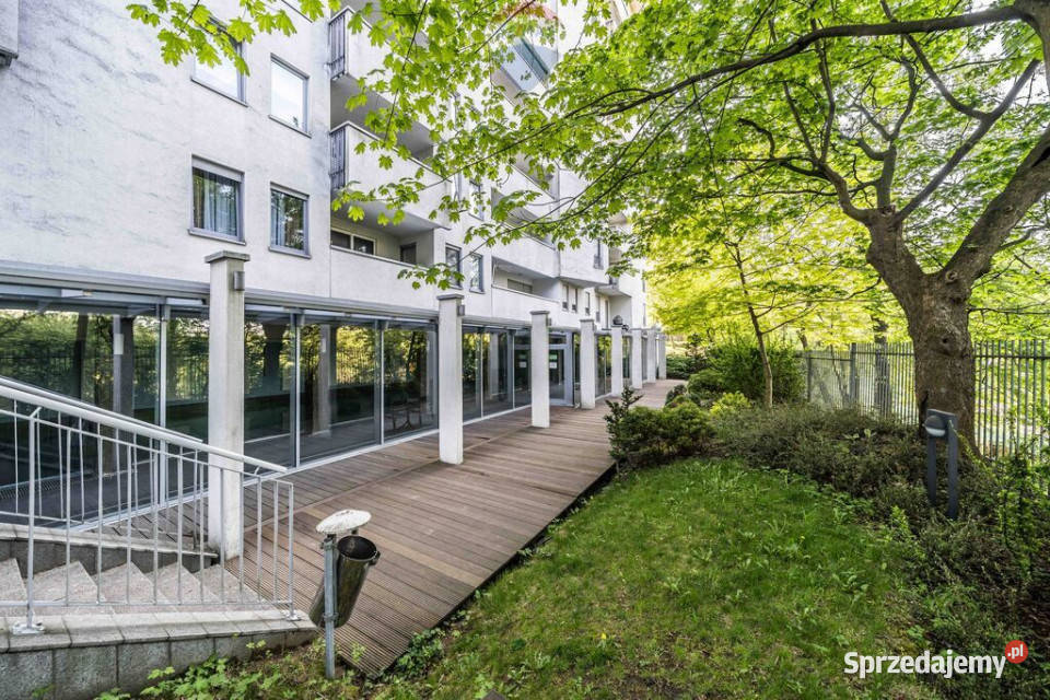 Mieszkanie 3 pokoje apartamentowiec z basenem Piętro 3 Poznań sprzedam