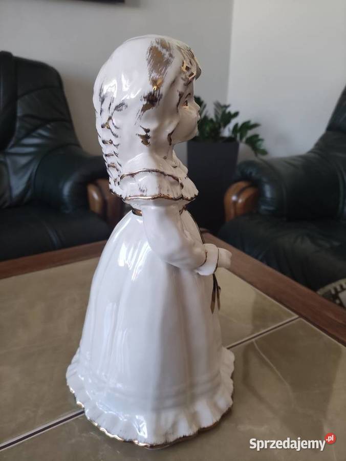 Duża sygnowana porcelanowa figurka Chodzież lata Janów Lubelski