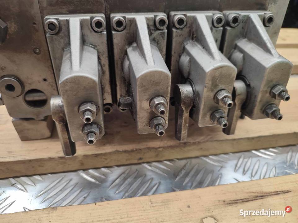 Rozdzielacz hydrauliczny PVG 32 Danfoss 157N7966 sprzedam