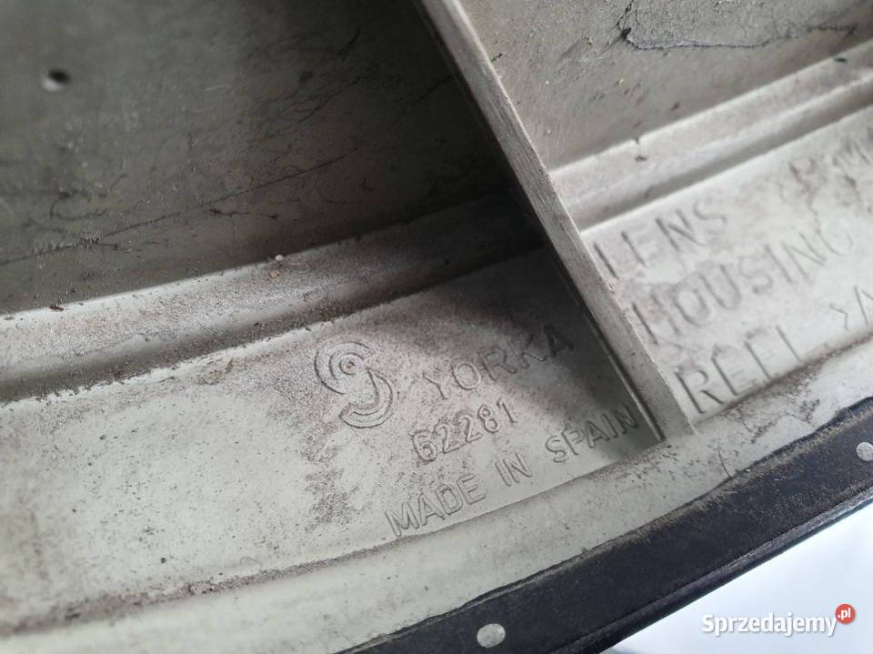 LAMPA PRAWA TYŁ OPEL ZAFIRA A 62281