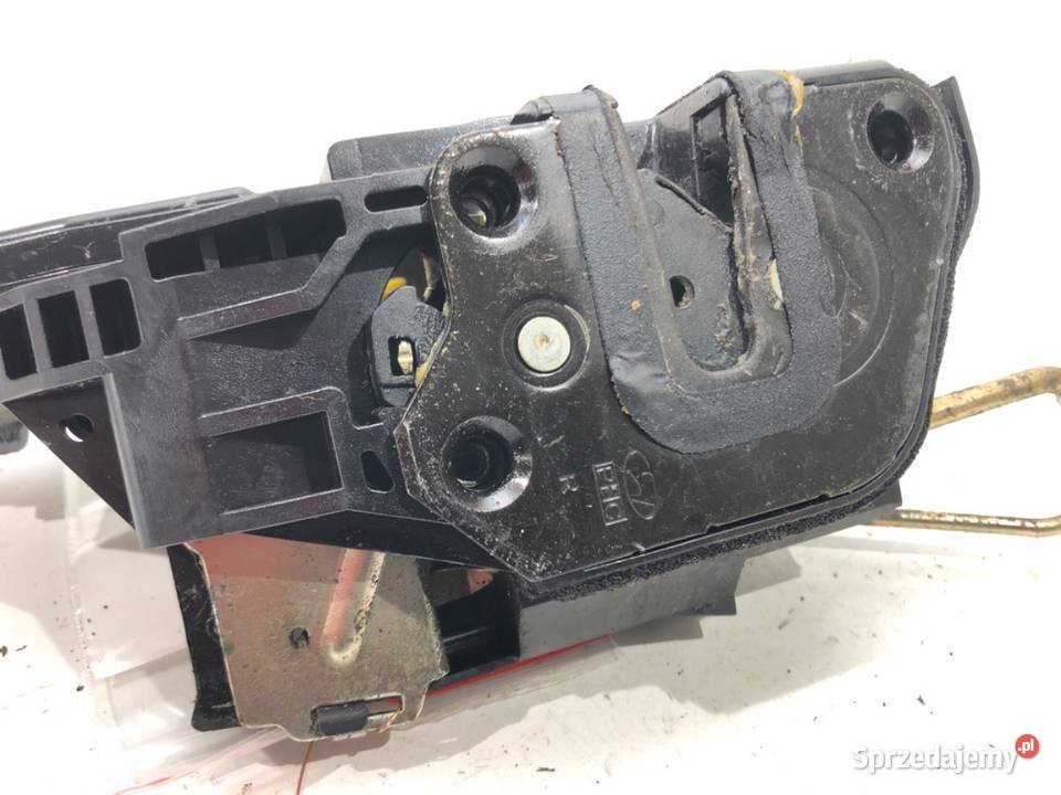 ZAMEK DRZWI PRAWY PRZÓD HYUNDAI TRAJET Van