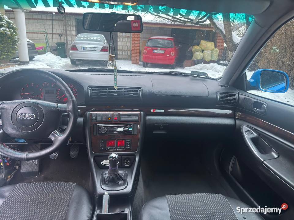 Audi A4 B5 18 bg Rok produkcji 1998 Sokolniki sprzedam