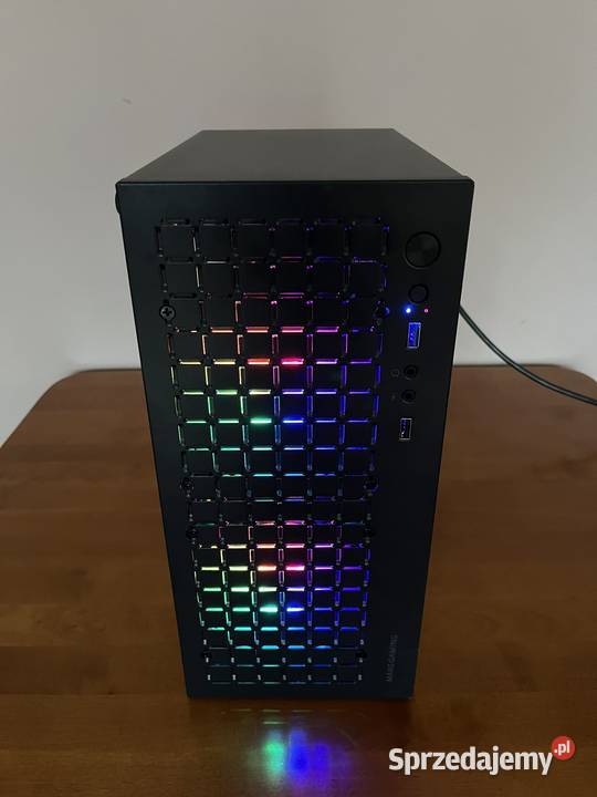 Komputer gamingowy mały i5rx 570 SSD 240GB 8GB Klasy Core i5 Koszalin sprzedam