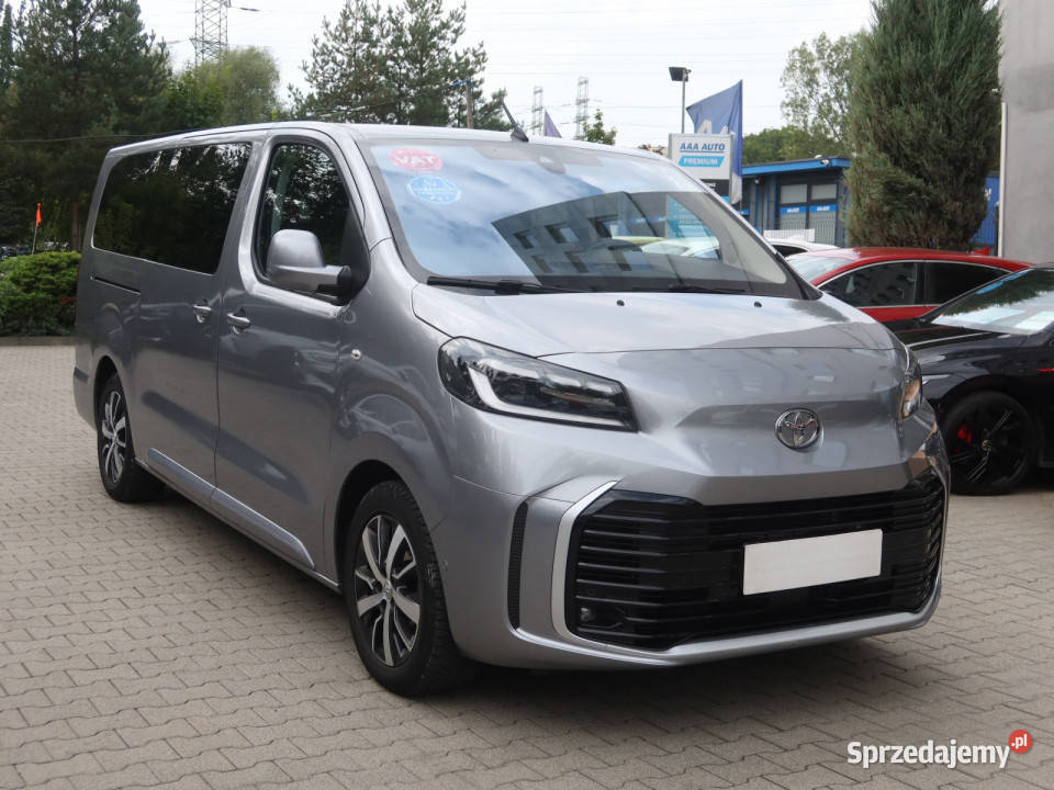 Toyota ProAce Verso 20 D4D światła przeciwmgielne Katowice sprzedam