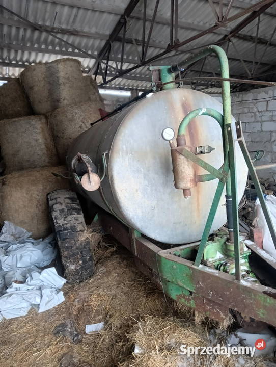 Beczkowóz ipsa nieuszkodzony Lipszczany sprzedam