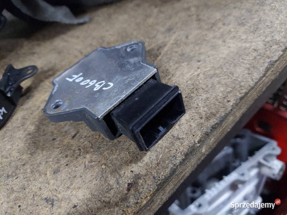 Honda CB 600 s Hornet regulator napięcia CB600