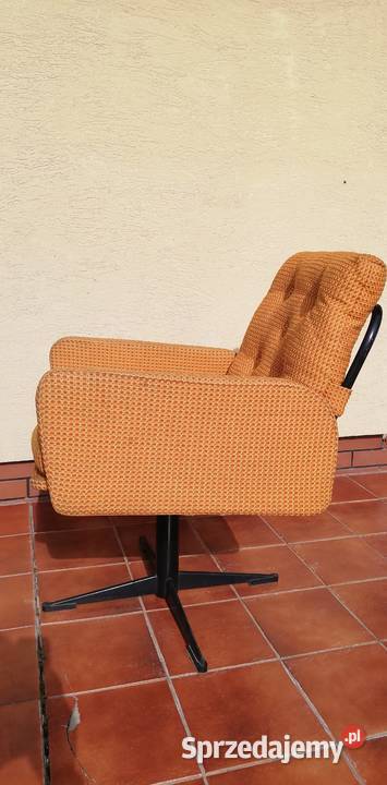 Fotel PRL unikat kręcony krzesło metalowy Sulbiny