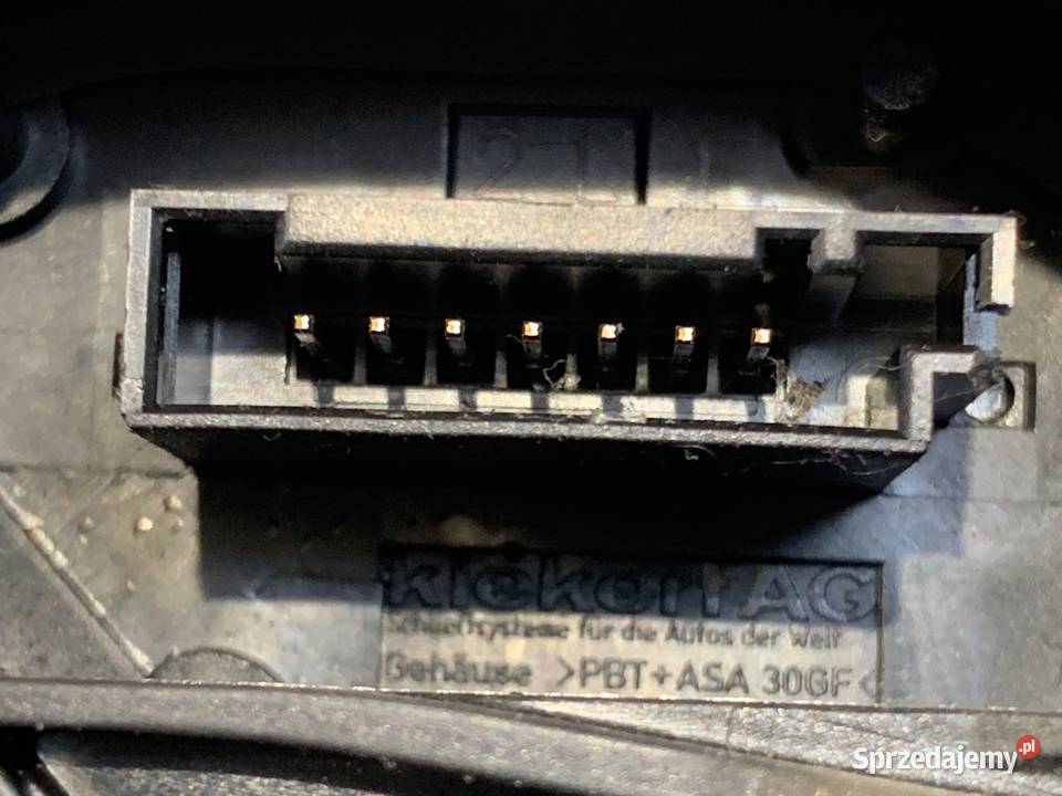 ZAMEK DRZWI LEWY PRZÓD BMW E83 SUV 7154619 0311 sprzedam