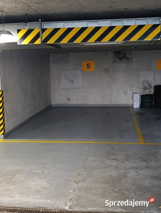 mam miejsce postojowe do wynajęcia Os Mozarta w