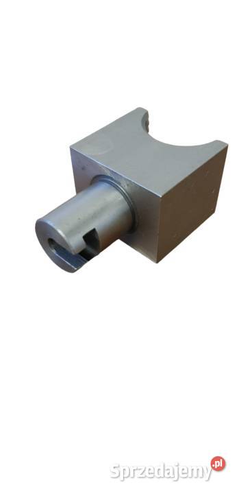 Półnakrętke śruby posuwu poprzecznego szlifierki sprzedam