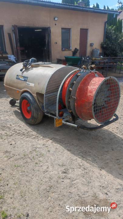 Opryskiwacz sadowniczy Dieter Waibl Zaczepiane Urzędów