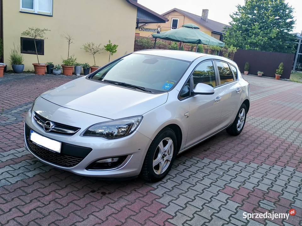 Opel Astra J 14T 140 BENZYNA 2013r przyciemniane szyby lubelskie Łuków sprzedam