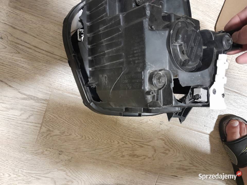 Lampa przednia lewa do Hyndai Tuscon podlaskie Choroszcz sprzedam
