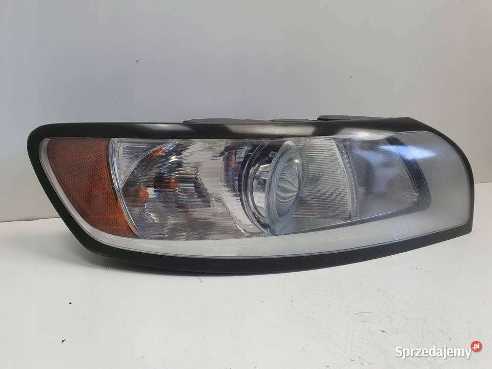 LAMPA PRAWA Volvo S40 II V50 LIFT PRZEDNIA prawy Rudka