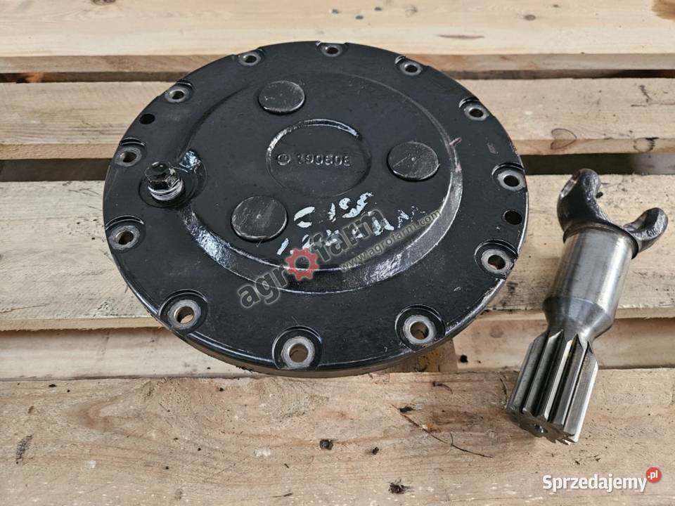 Układ planetarny FWD Case Luxxum 120 110 100 Układ kierowniczy i oś przednia Byków