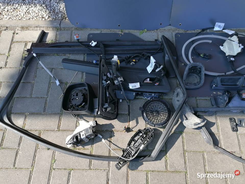 Peugeot Expert Toyta Proace Citroen Jumpy 2022 Tapicerki samochodowe Lwówek