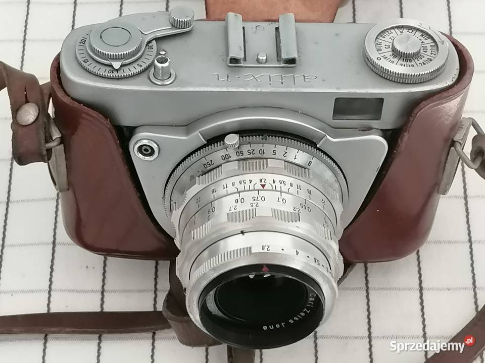 Zabytkowy aparat fotograficzny Altixn z lat Kraków