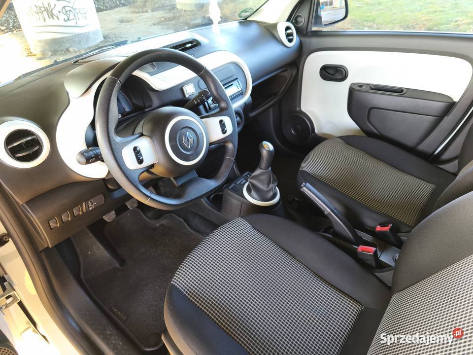 Renault Twingo III 10