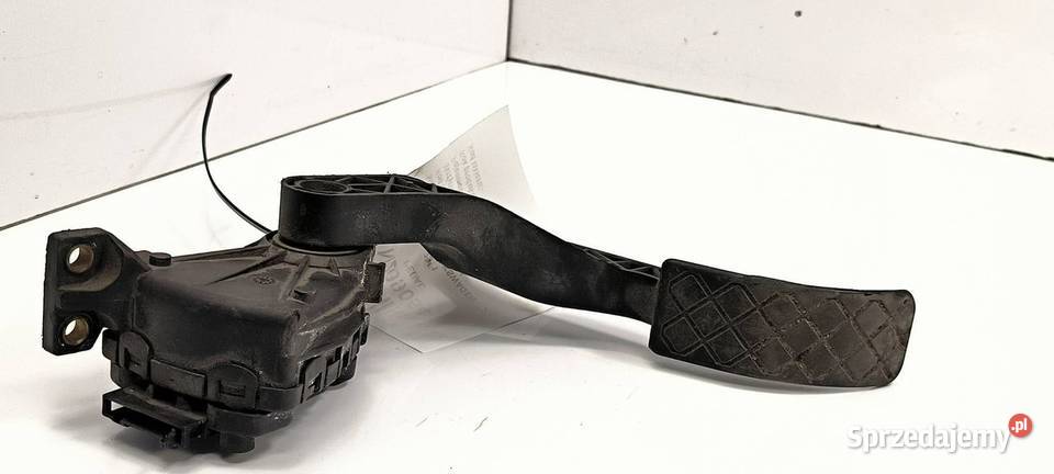 PEDAŁ VOLKSWAGEN GOLF IV 1J1721503H Lipno