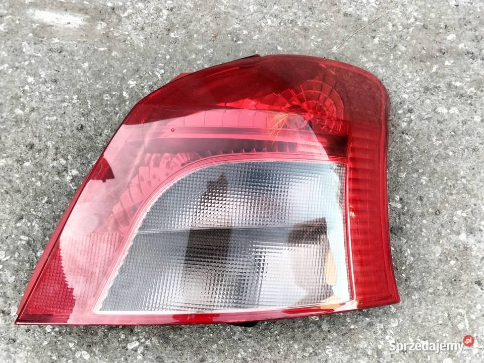 Lampy tył Toyota Yaris II Części samochodowe sprzedam