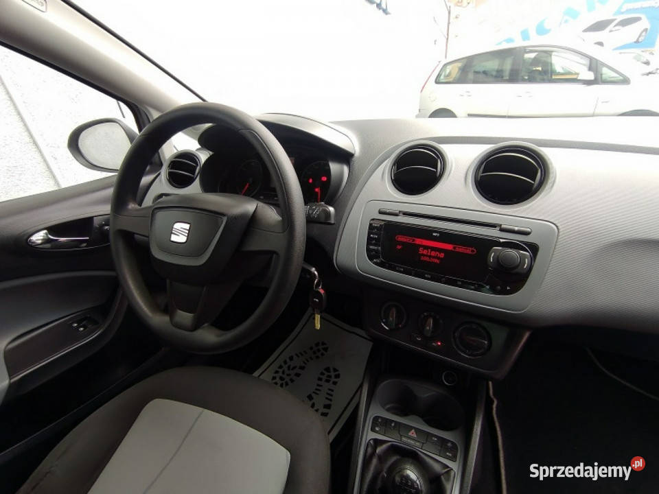 Seat Ibiza FL Klimatyzacja elszyby Isofix alu gniazdo AUX Samochody osobowe