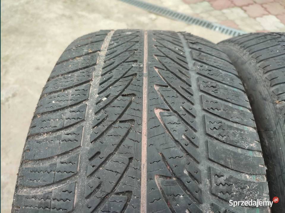 2 opony 24545r17 Goodyear ultragrip 8 45 Radom