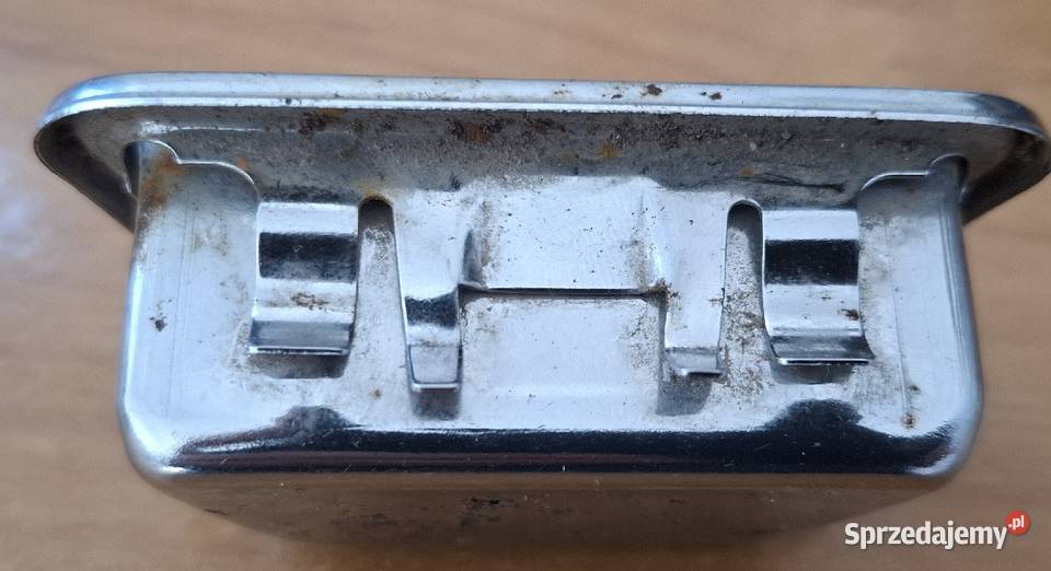Popielniczka samochodowa chromowana retro lubelskie Lublin
