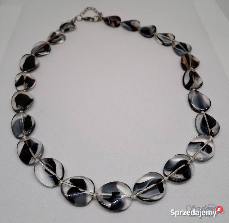 Naszyjnik z przezroczystymi koralikami z Warszawa