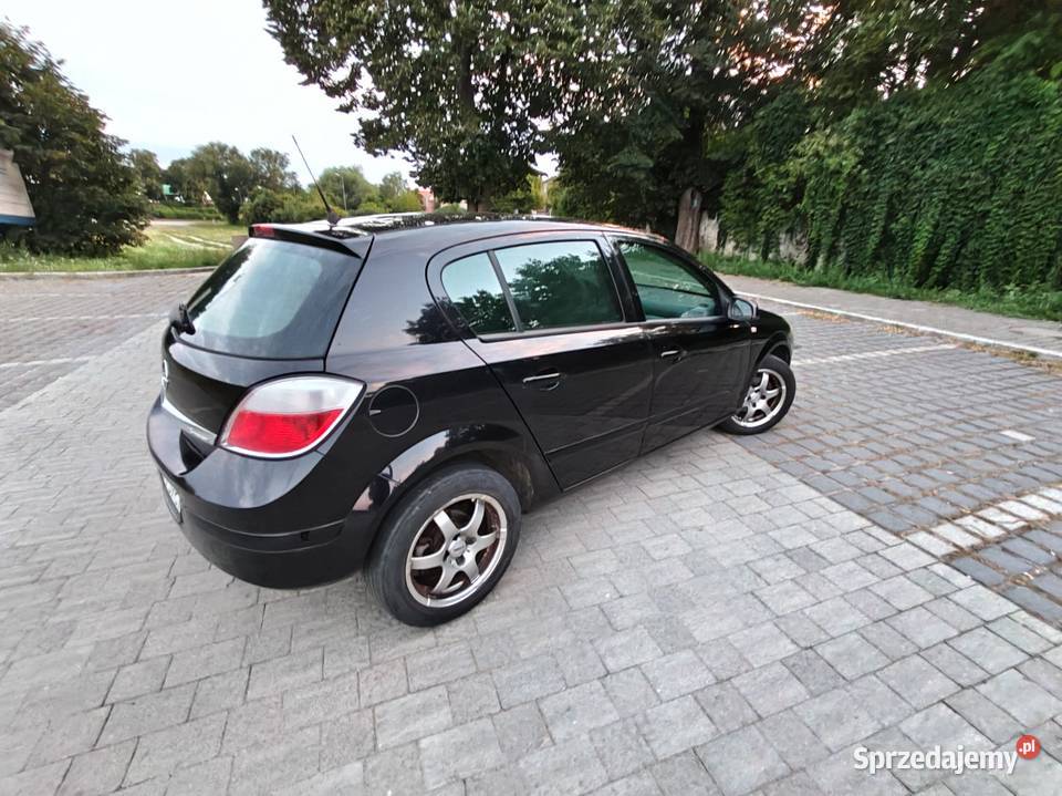 Opel Astra 16 benzyna Hatchback Nowa Sól